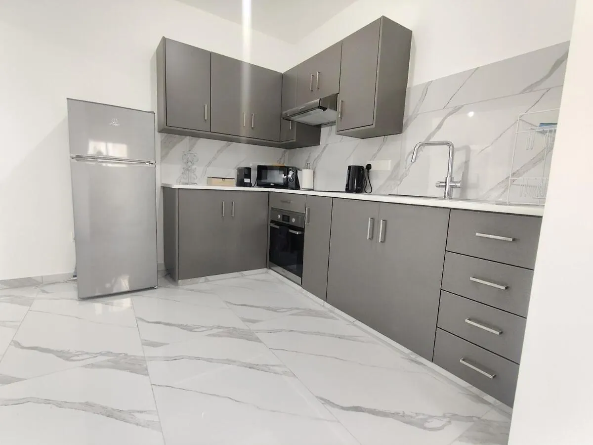 Maestro I Apartment Larnaka Zypern